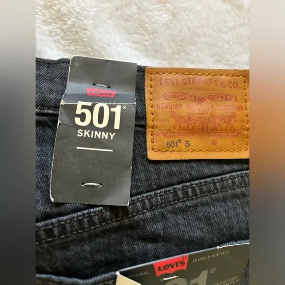 Levi’s Skinny Jeans - Picture 2 of 6